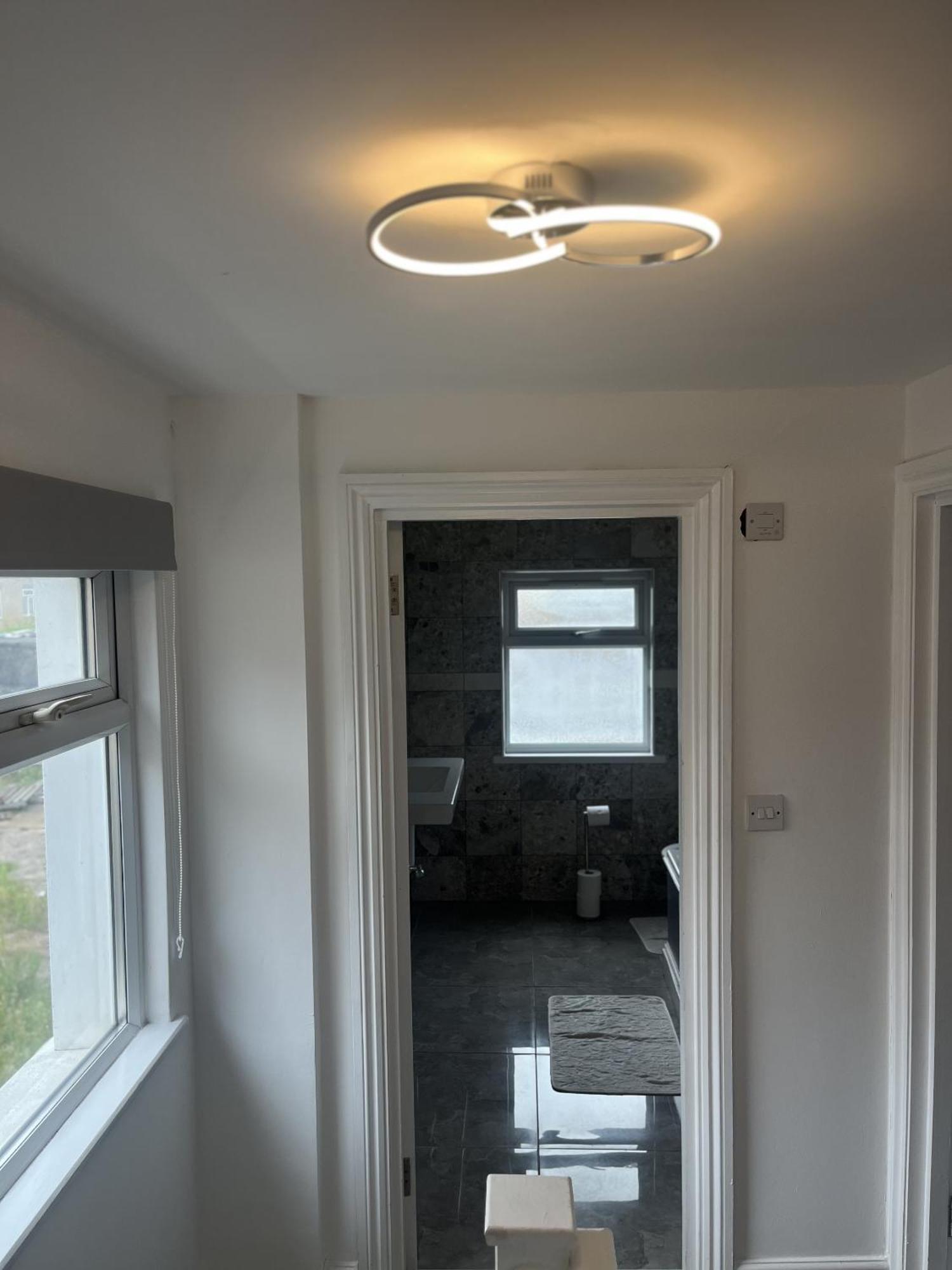 Reach Retreat Spacious 4bed House Startford Maryland Great Transport Links Сasa de vacaciones